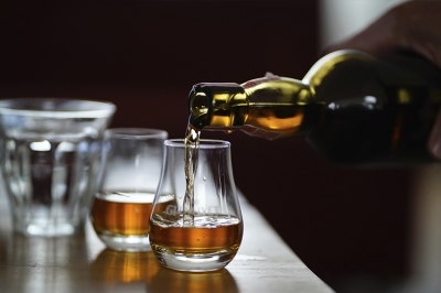 Can kombucha be considered an alcoholic beverage?